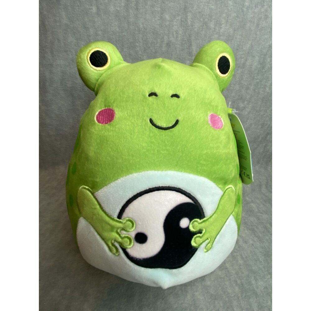 Squishmallows Micha 8" Green Frog Holding Yin-and Yang Symbol 2021 NEW